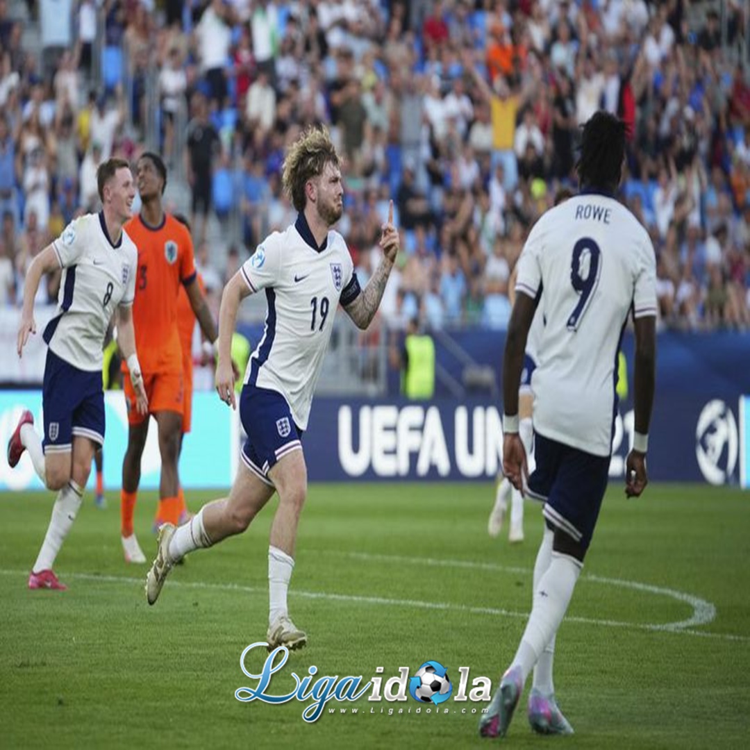 Timnas Inggris U-21 berhasil mengalahkan Belanda U-21 di laga semifinal Euro U-21 2025 di Stadion Tehelne Pole, Rabu (25/06/2025).