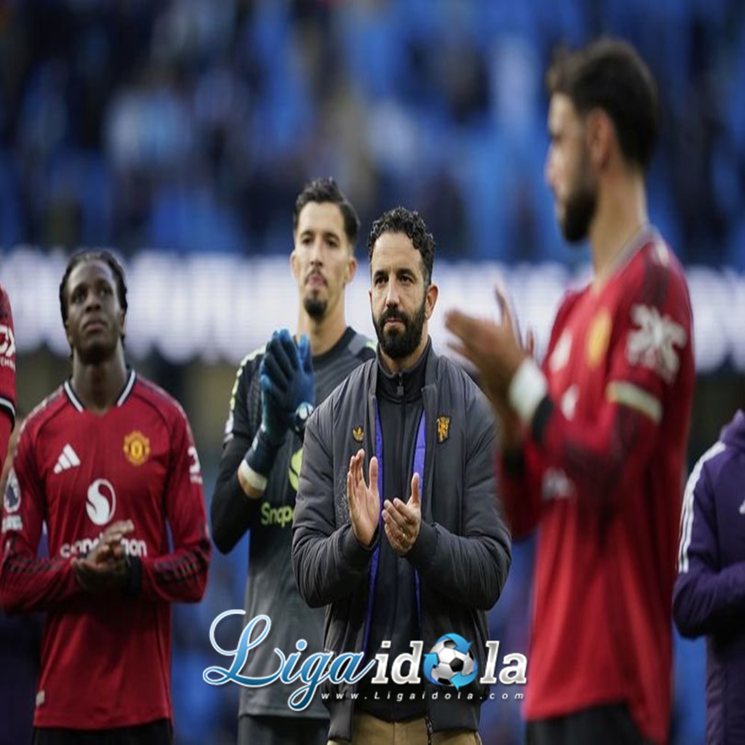 Ruben Amorim Ogah Ubah Filosofi dan Skema Tiga Bek Meski Dinilai Gagal Total: Kalau Mau Ubah, Ganti Saja Pelatihnya!