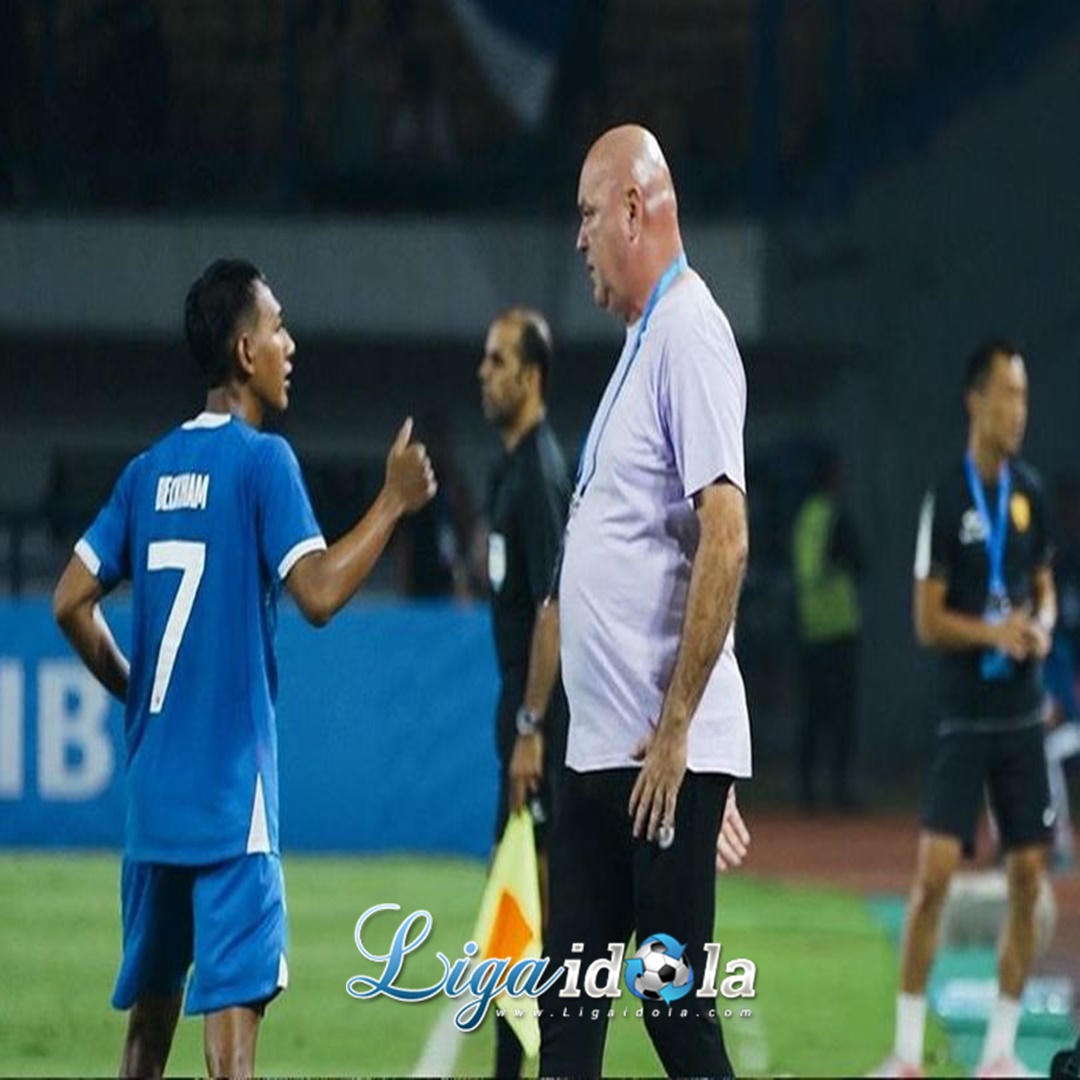 Bojan Hodak Sakit jelang Duel Penting vs Borneo FC di BRI Super League, Persib Dipimpin Asisten Kroasia