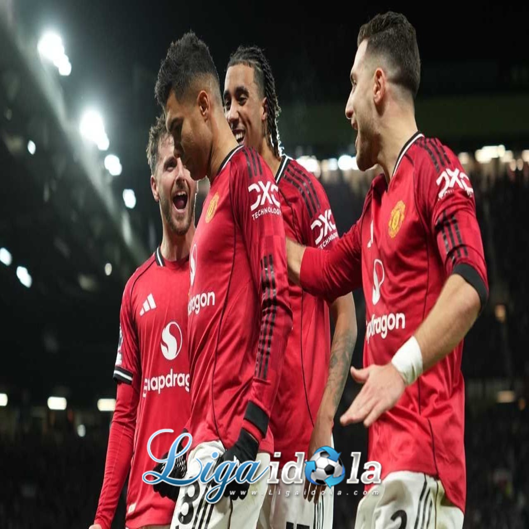 Head to Head Manchester United vs Manchester City: Derby Panas di Old Trafford