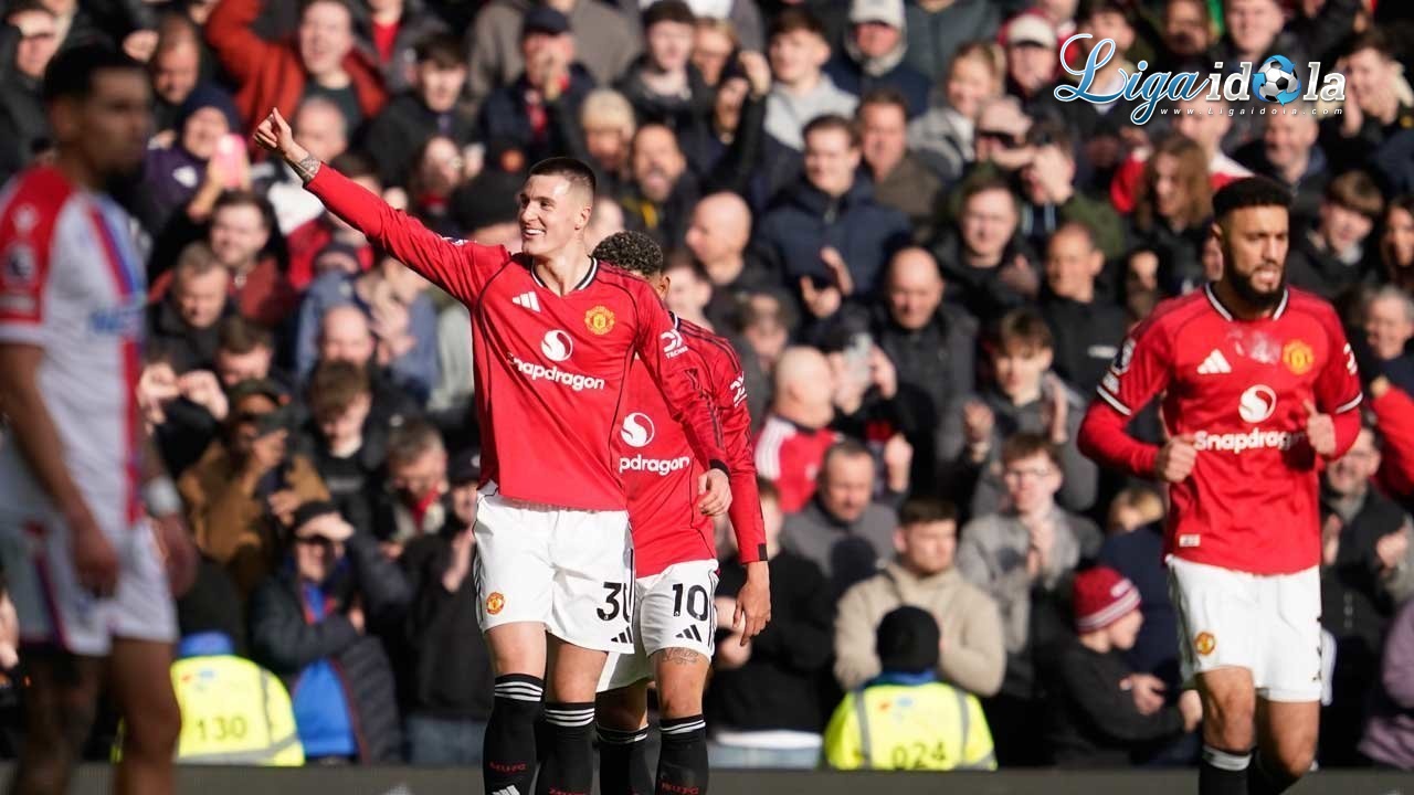 Man United Ogah Menang Mudah: Bobol Dulu, Comeback Menang, dan Naik Posisi Tiga